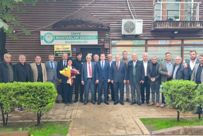 BAŞKAN TAVLI, “MUHTARLARIMIZLA BİRLİKTE MAHALLELERİMİZE HİZMET SUNUYORUZ”