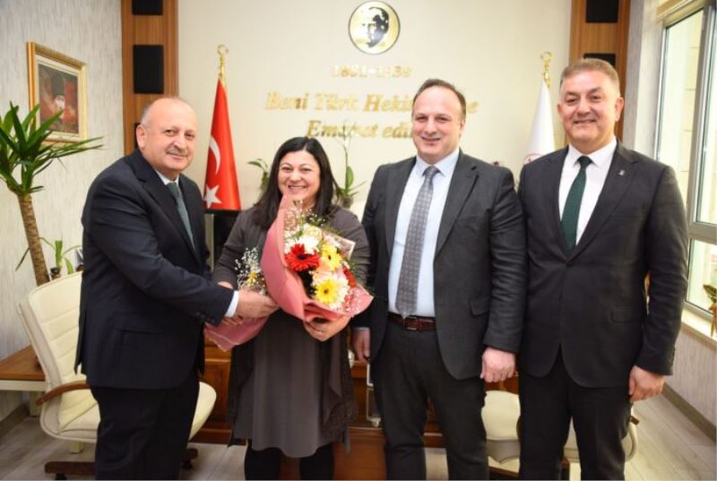 BAŞKAN TAVLI SAĞLIK ÇALIŞANLARININ BAYRAMINI KUTLADI