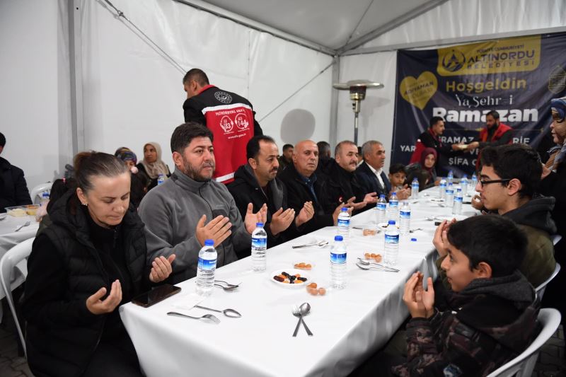 ALTINORDU’DAN ADIYAMAN VE GÖLBAŞI’NA UZANAN DAYANIŞMA SEFERBERLİĞİ