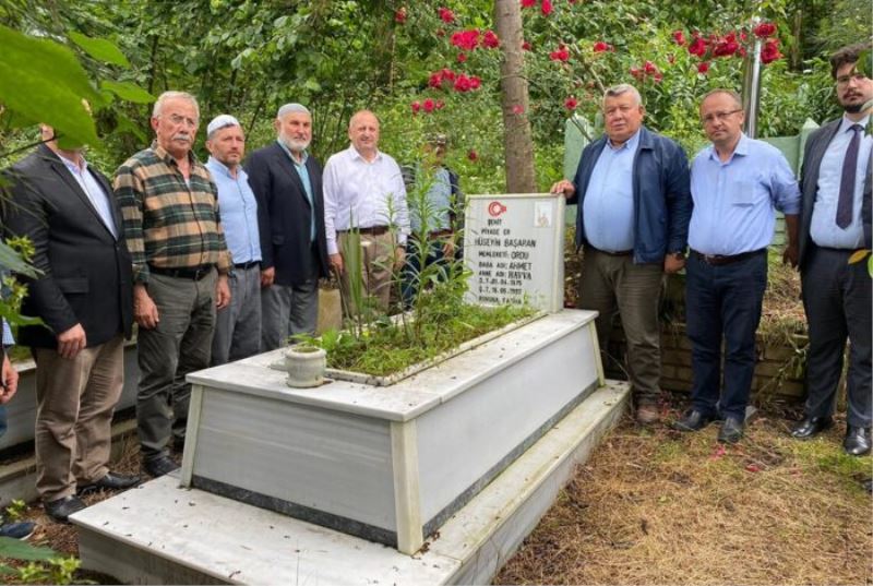KAHRAMAN ŞEHİDİMİZ KABRİ BAŞINDA ANILDI